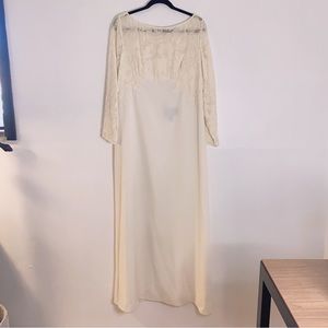 Carmen Marc Valvo Floral Velvet Lace Long Sleeve Wedding Dress Ivory Size US 16